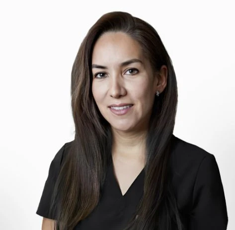 Dr. Aurora Degollado